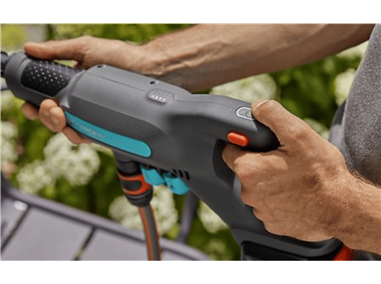 GARDENA 14800-20 AquaClean 24/18V P4A Ready-To-Use Set Akku-Mitteldruckreiniger (Grau/Türkis, 250 l/h) — Foto 4 von 5