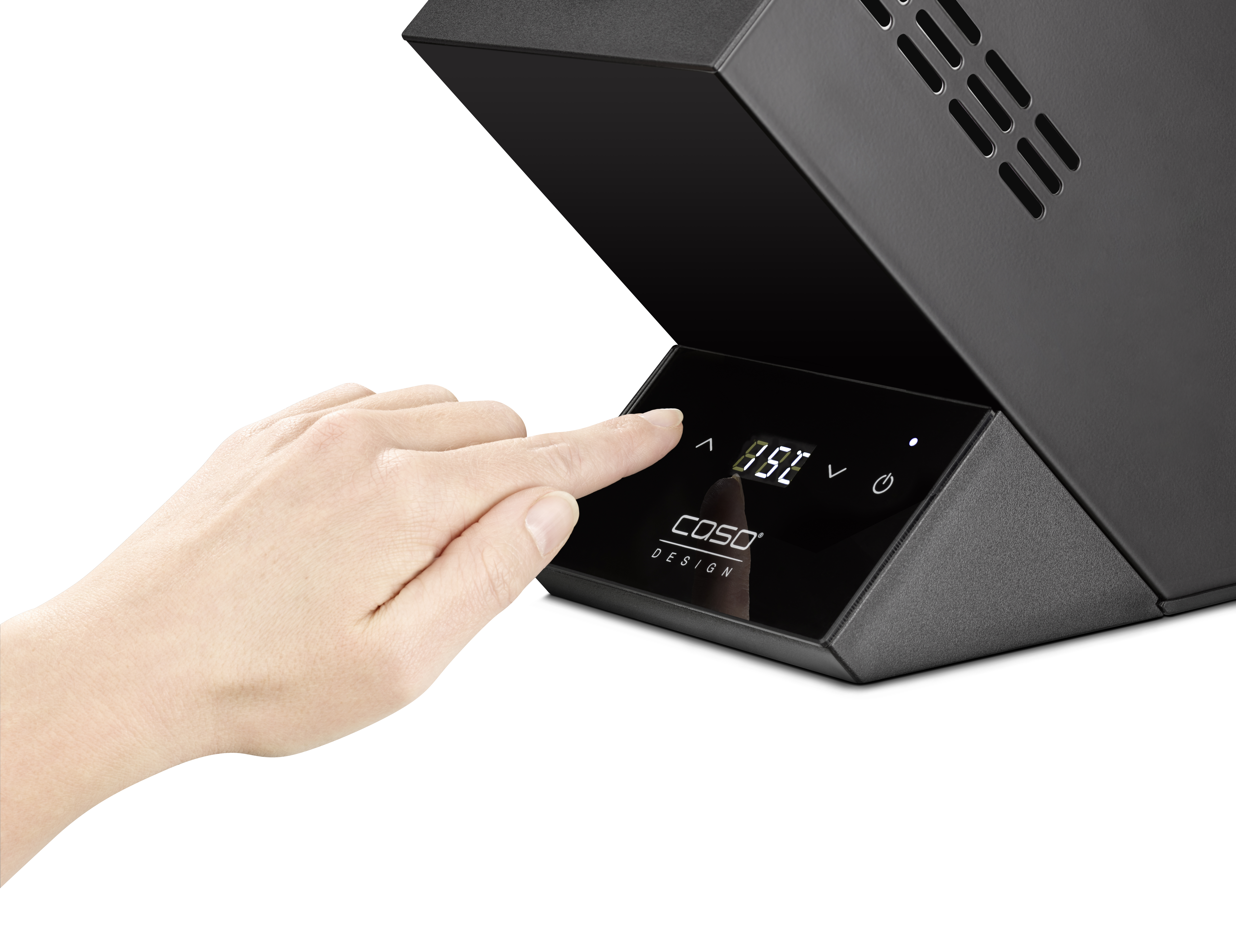 Hand berührt ein schwarzes Panel mit Digitalanzeige, die 85°C anzeigt.