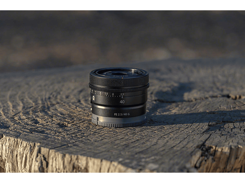 SONY SEL40F25G Vollformat - 40 mm f/2.5 G-Lens, FHB, IF, Circulare Blende, DMR (Objektiv für Sony E-Mount, Schwarz)