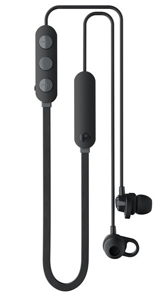 Fekete Skullcandy vezeték nélküli fülhallgatók, soros vezérlőkkel. Kábelek láthatók.