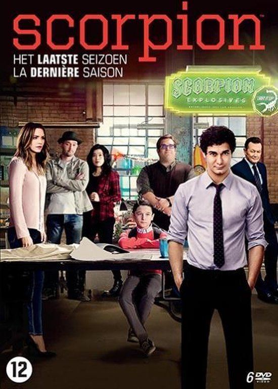 Affiche de la série télévisée Scorpion. Plusieurs personnes se tiennent dans une pièce. Le titre est en haut. Logo DVD en bas.