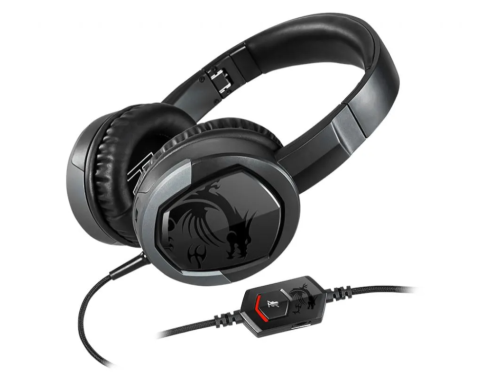 Auriculares gaming negros con logo de dragón y panel de control en el cable.