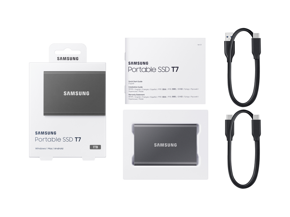 Paquete SSD con unidad, cables y guía de inicio rápido.