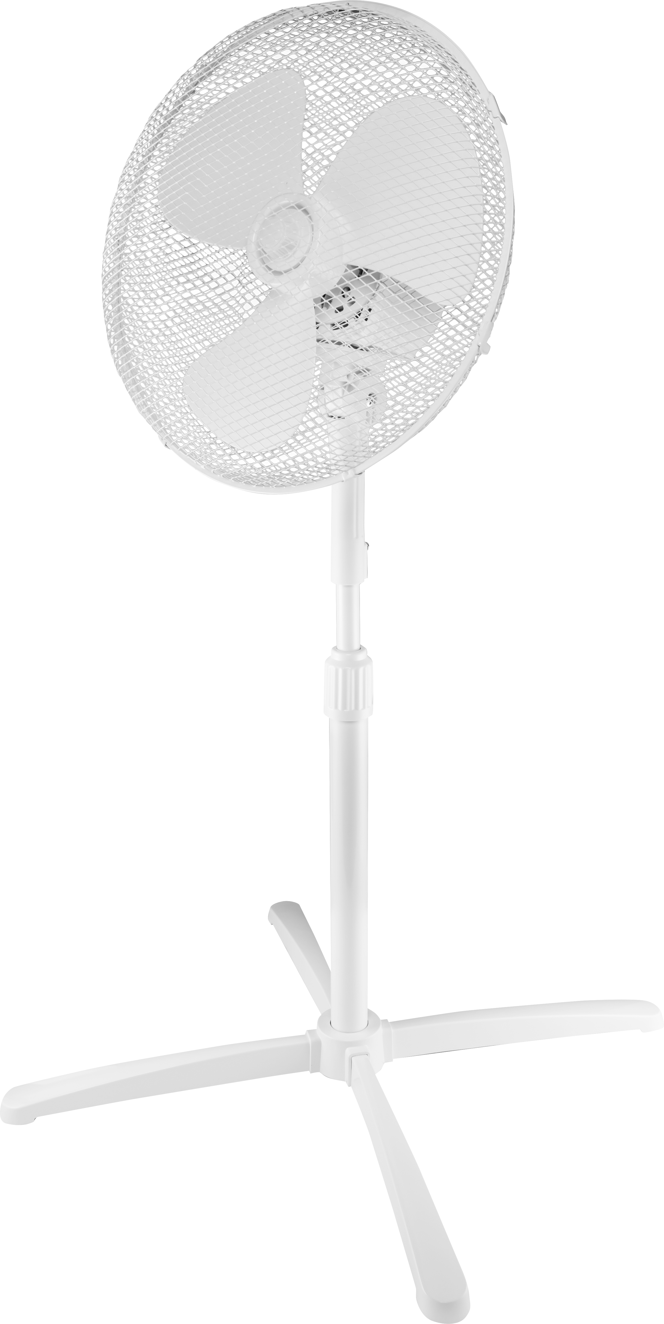 Weißer Standventilator mit Schutzgitter und Dreibeinstativ, freigestellt.