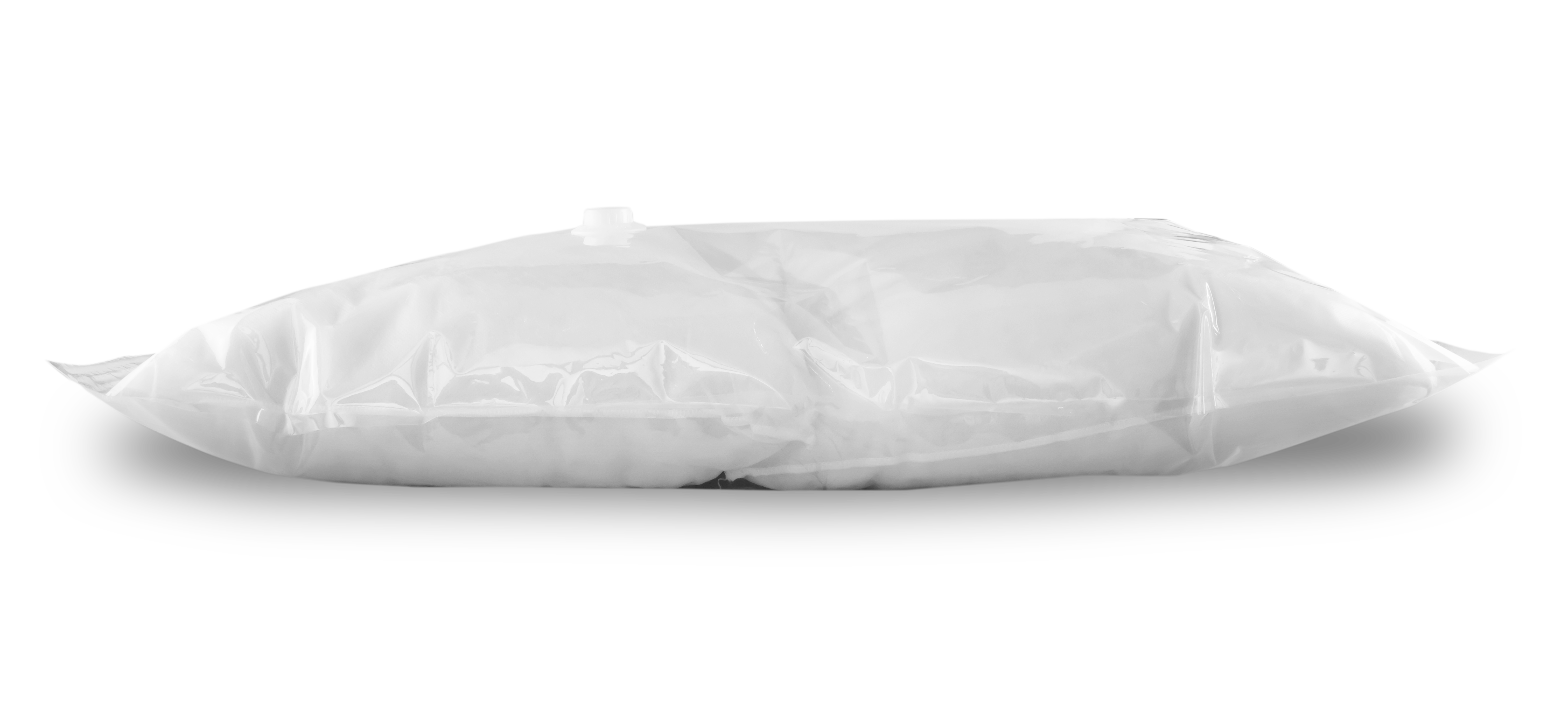 Ein transparenter Vakuum-Aufbewahrungsbeutel, verschlossen mit einem weißen Ventil, auf schwarzem Grund.