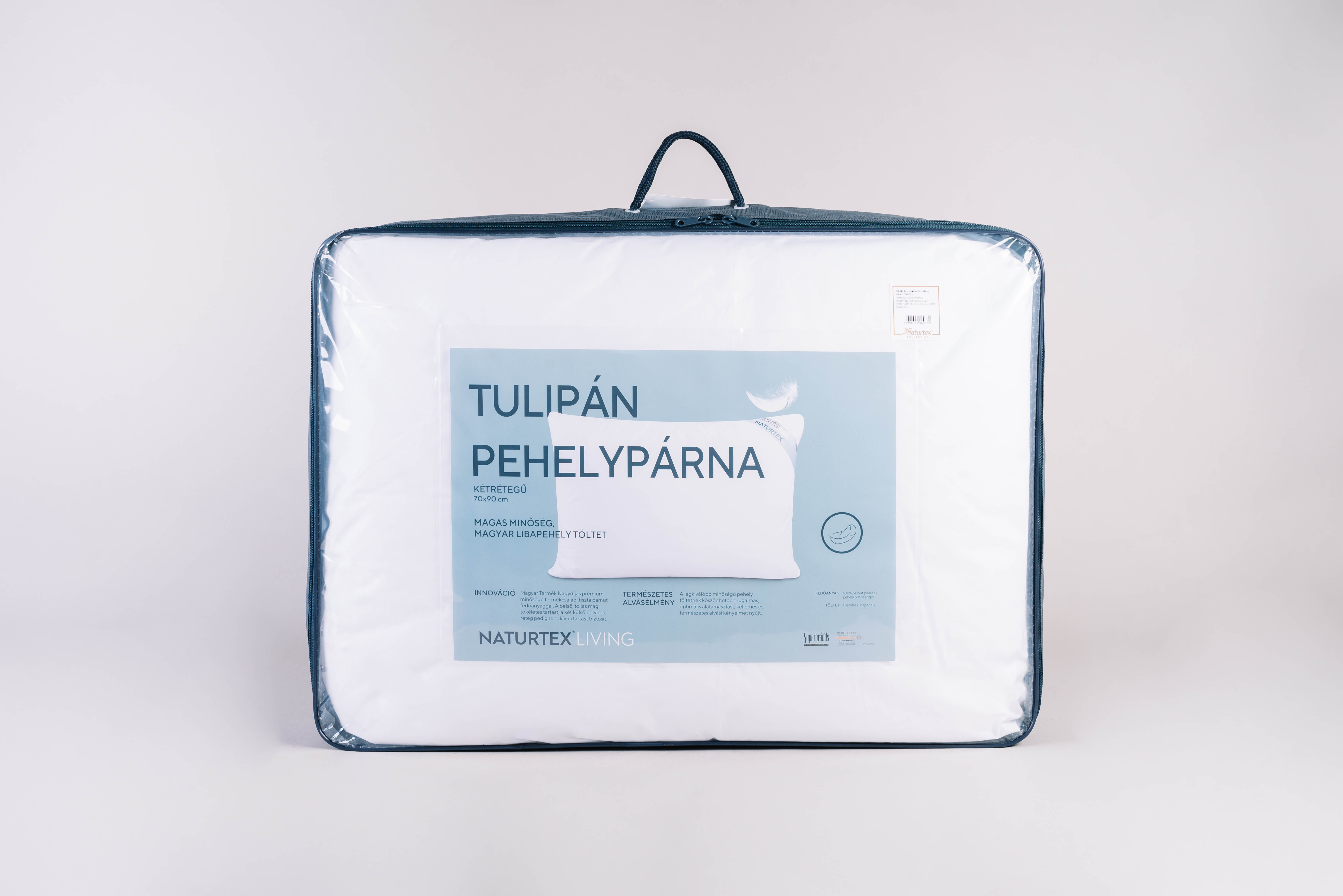 Párna átlátszó műanyag zacskóban, 'Tulipán' felirattal.