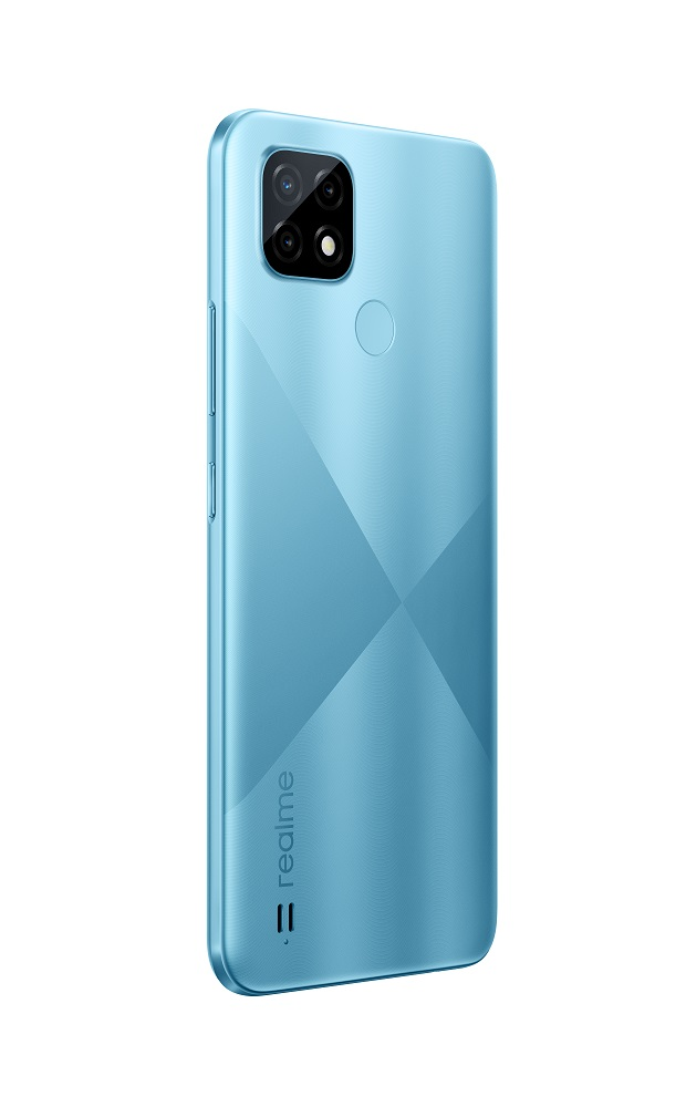 Mavi Realme telefon, arka görünüm. Kamera ve Realme logosu var. Beyaz arka plan.