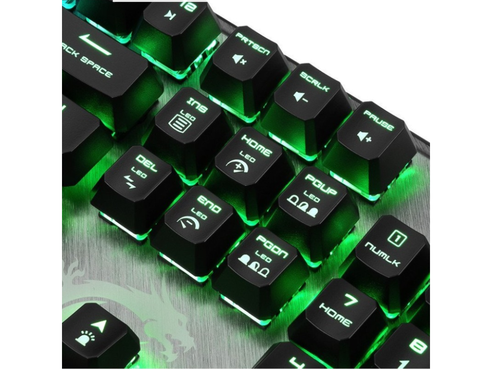 Primer plano de teclado gaming con teclas verdes iluminadas.