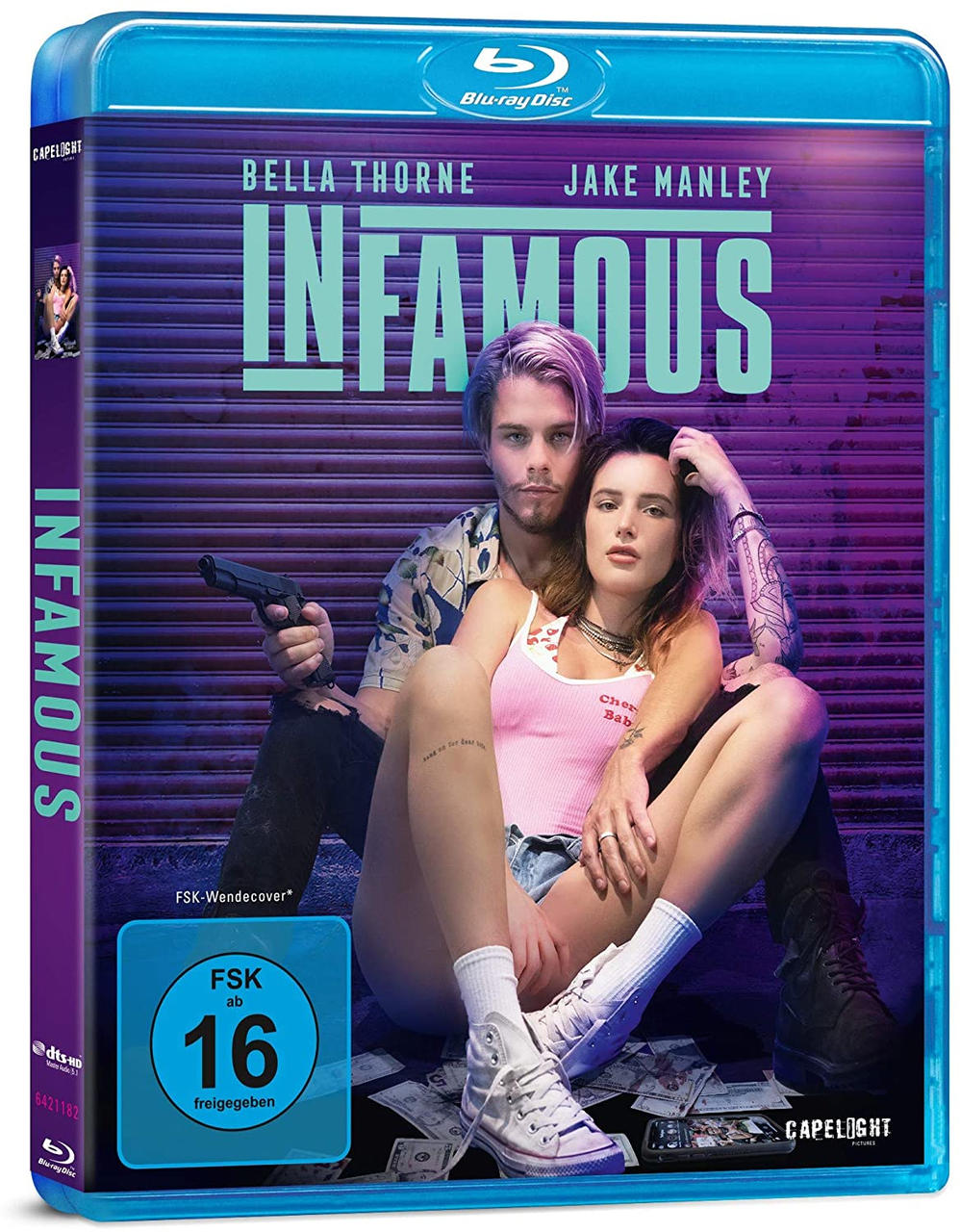 Blu-ray-Disc-Hülle des Films 'Infamous'. Sie zeigt ein Paar mit einer Waffe, den Titel und eine Altersfreigabe.
