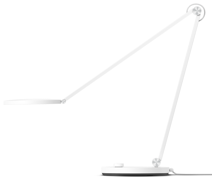 Fehér, modern asztali lámpa, kör alakú fejjel és állítható karokkal. Kerek talpon áll.