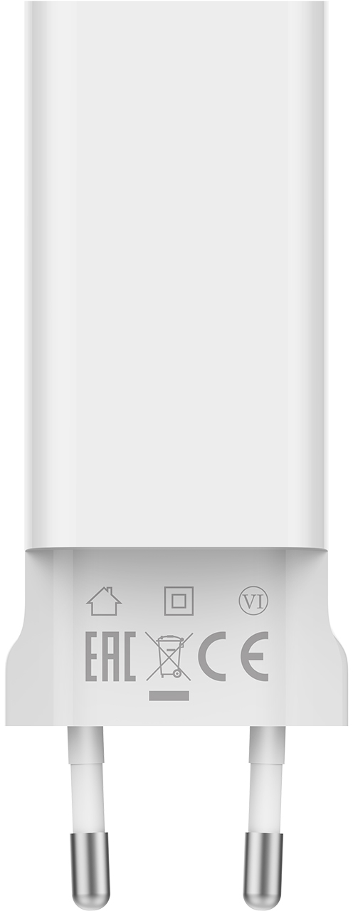 Fehér telefontöltő csapokkal, CE és újrahasznosítási szimbólumokkal.