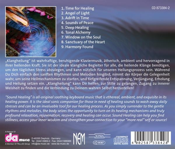CD-Rückseite mit Titelliste, Text über 'Sound Healing' und Bild einer Wasserquelle.