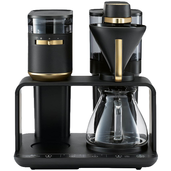 Une cafetière noire et dorée avec un moulin, deux distributeurs et une carafe en verre.