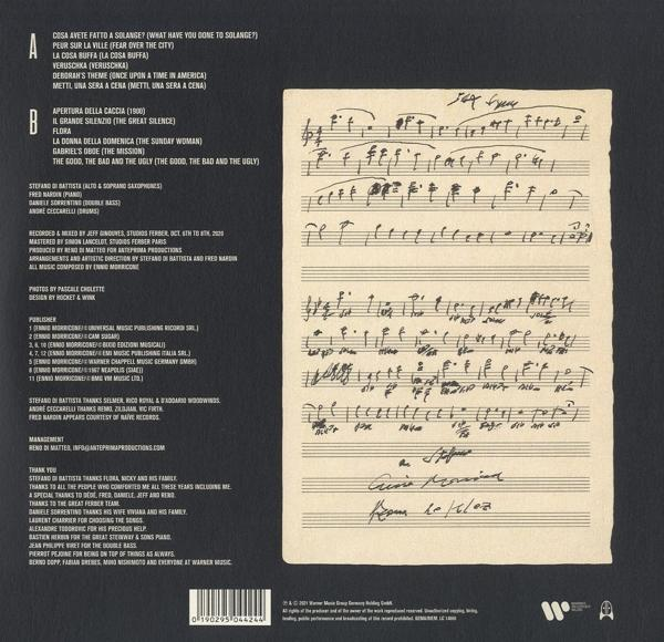Rückseite eines Albumcovers mit Text und Noten auf beigem Papierhintergrund.