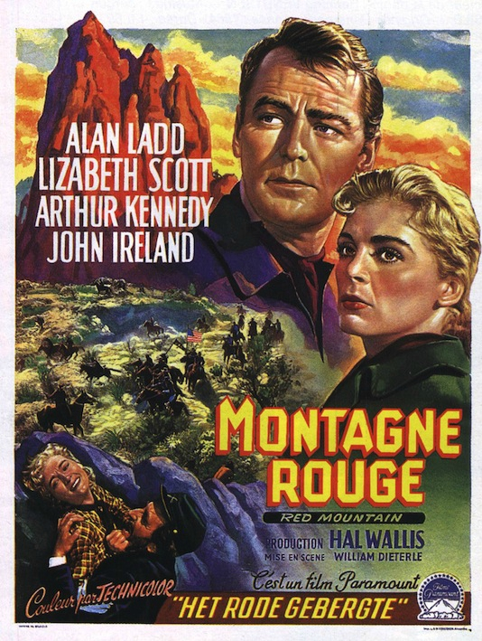 Affiche de film vintage avec visages d'acteurs, titre 'Montagne Rouge' et scène de montagne.