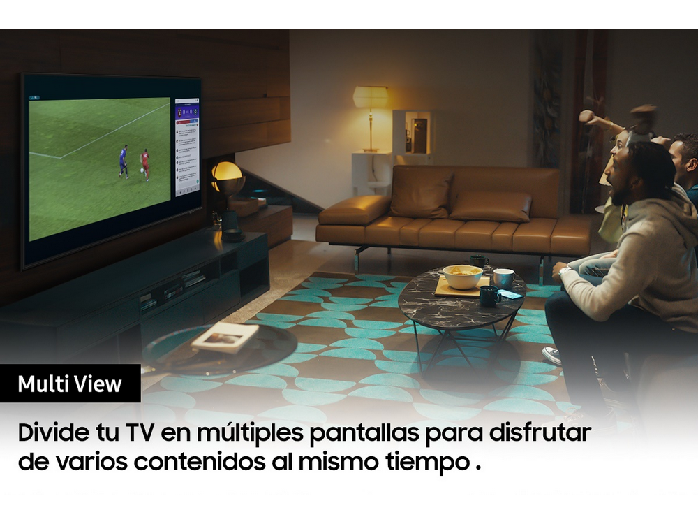 Una pantalla de TV que muestra una función Multi View con personas disfrutando del contenido.