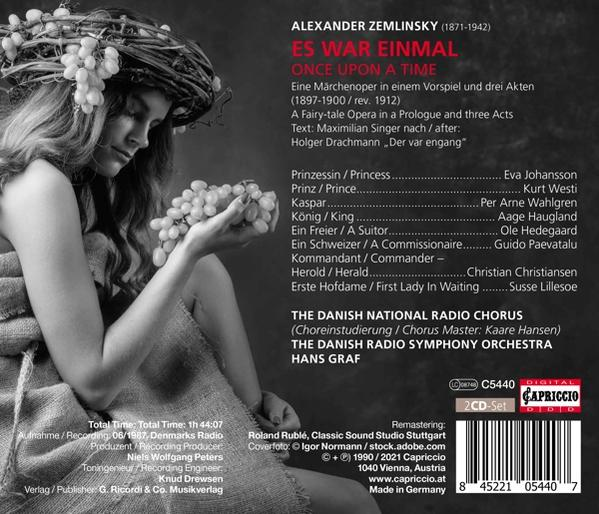 Albumcover mit Schwarzweiß-Bild einer Frau mit Trauben, Text auf Deutsch. CD-Hülle.