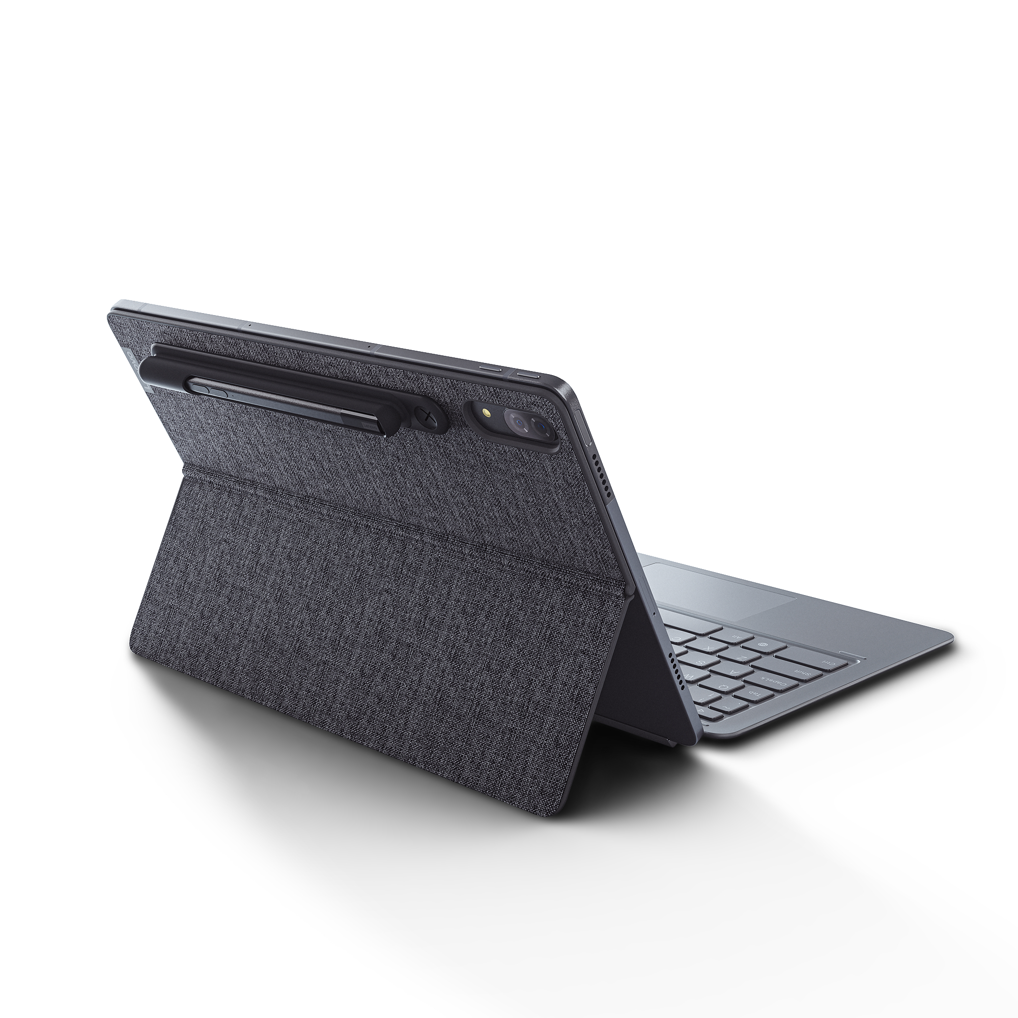 Dunkelgraues Tablet mit Tastaturhülle. Ein schwarzer Stift ist befestigt. Weißer Hintergrund.