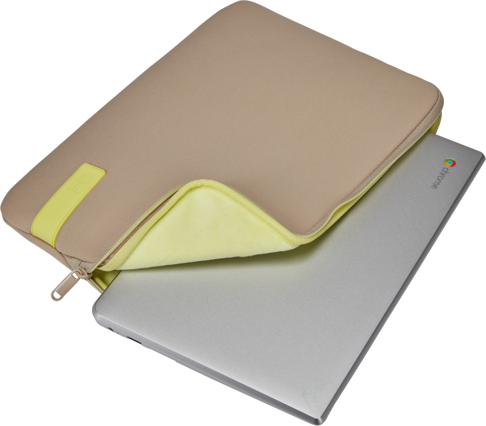 Ordinateur portable à l'intérieur d'une housse beige avec intérieur jaune et fermeture éclair.