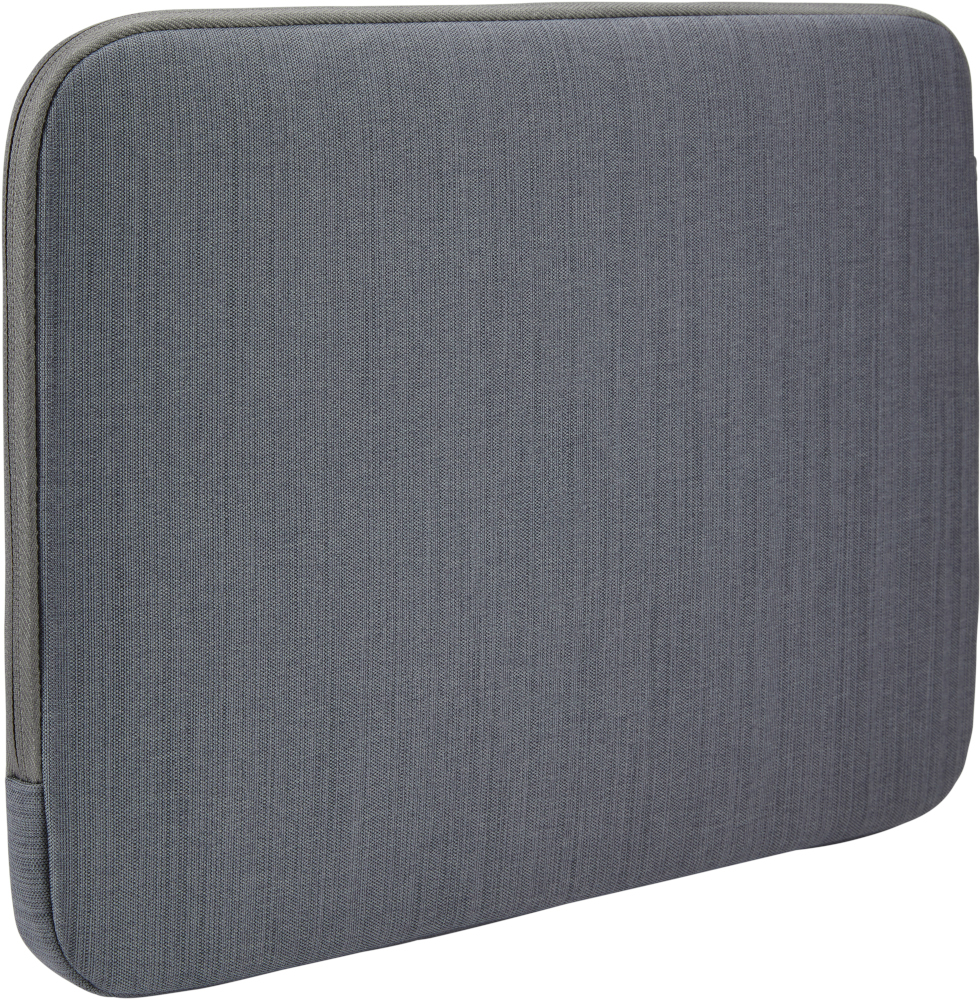Étui en tissu gris, légèrement incliné, montrant la texture. L'étui est vide.
