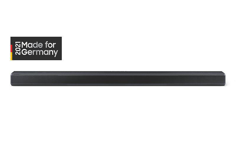 Schwarze Soundbar mit einem Label 'Made for Germany'. Horizontales Design. Weißer Hintergrund.
