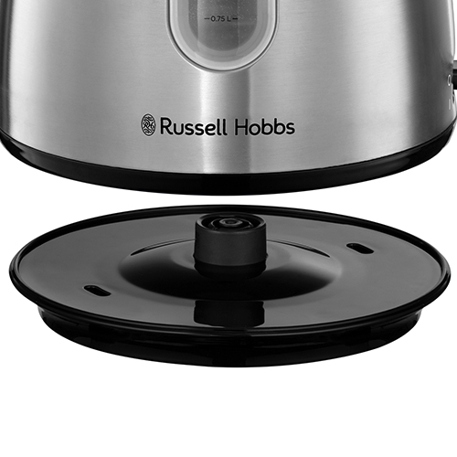 Roestvrijstalen waterkoker en zwarte deksel losgemaakt. Russell Hobbs-logo zichtbaar.