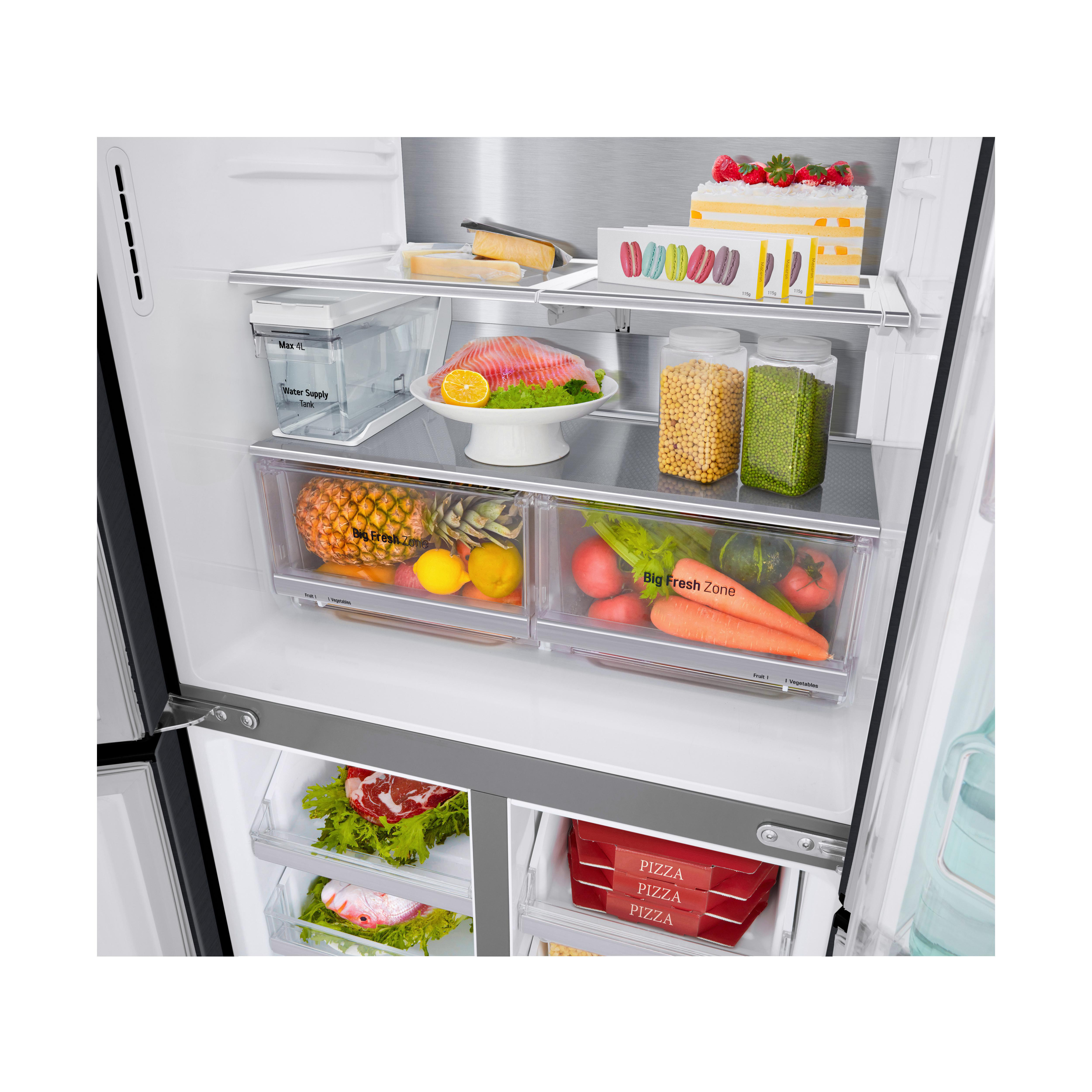 Kühlschrankinnenraum mit Produkten. Obst, Gemüse und Fertiggerichte sind sichtbar.