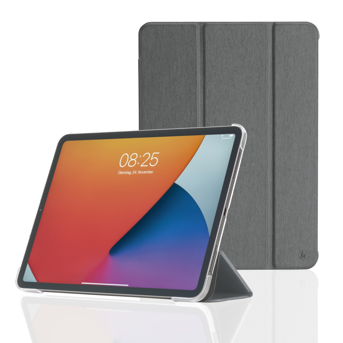 Ein iPad mit Hülle, zeigt den Bildschirm mit Uhr und die Hülle.