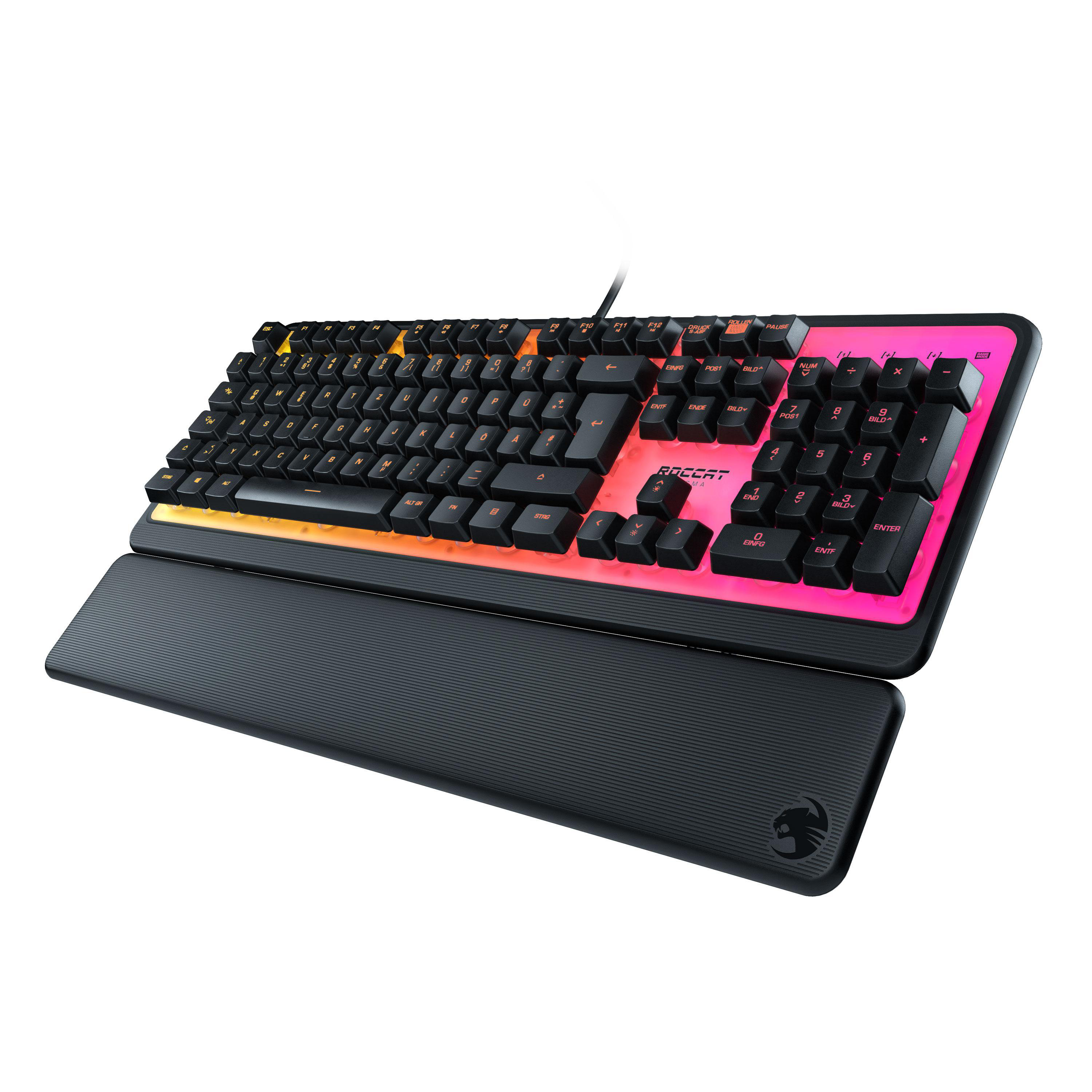 Schwarze Tastatur mit RGB-Beleuchtung auf einer schwarzen Handgelenkauflage, weißer Hintergrund.