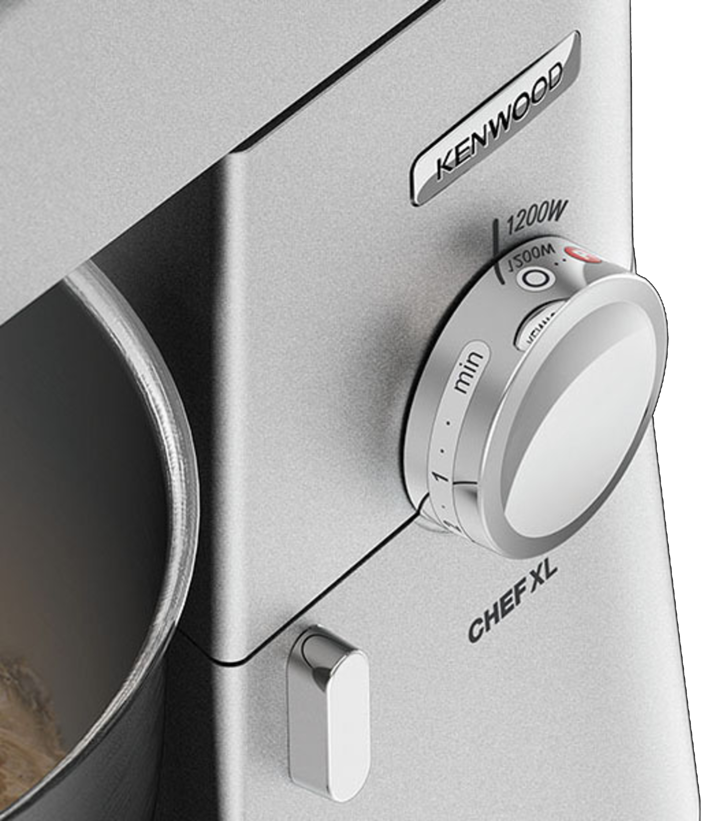 Kenwood Chef XL mixer. Zilveren behuizing, bedieningsknop, zichtbare kom.