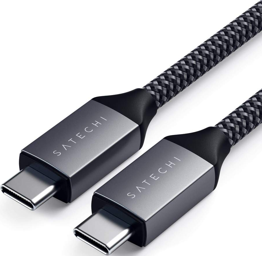 Nahaufnahme eines silbernen und schwarzen geflochtenen USB-C-Kabels mit Satechi-Logo.