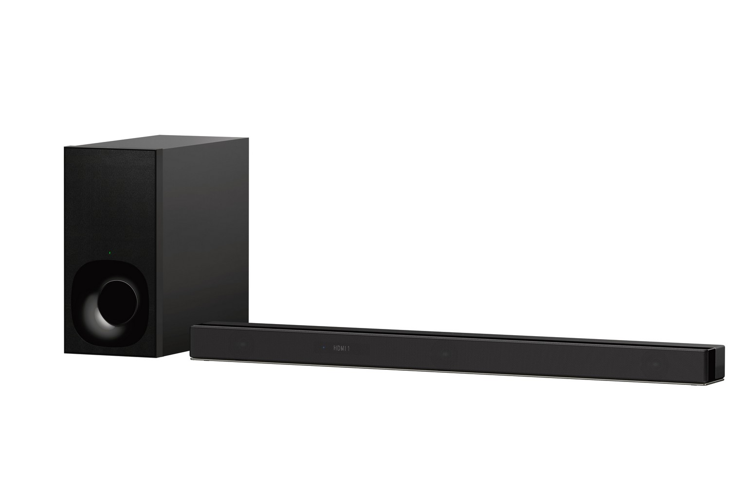 Barra de sonido y subwoofer negros sobre fondo blanco. La barra tiene puertos HDMI, etc.
