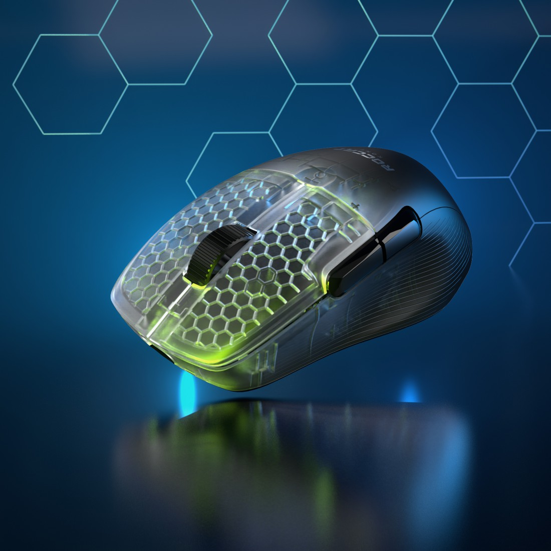 Eine Gaming-Maus mit Wabenmuster, transparentem Oberteil und bunten Neonlichtern.