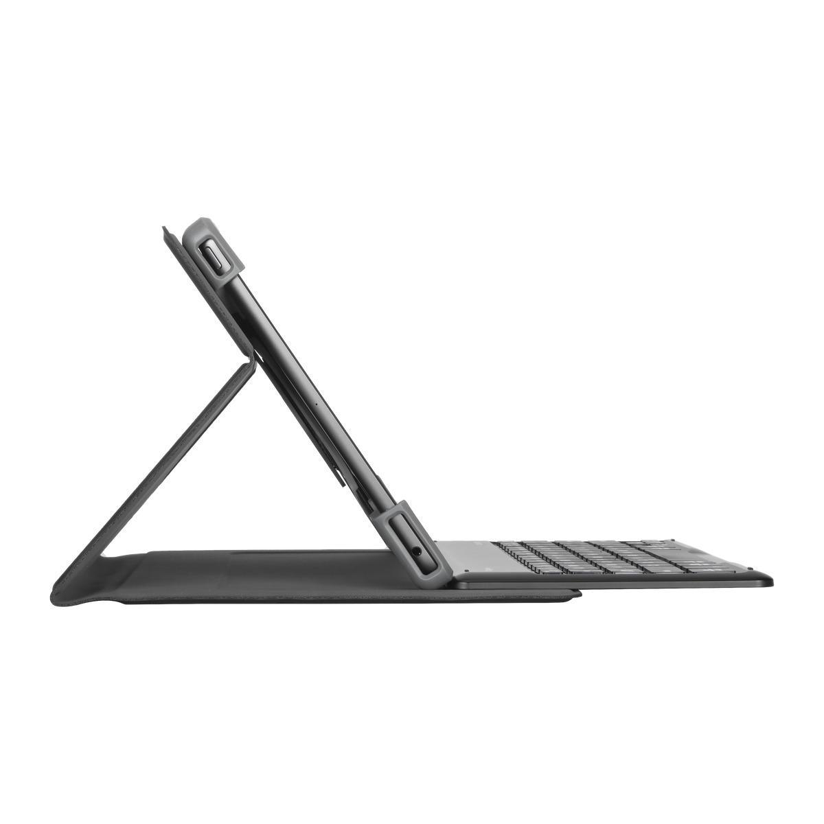 Ein graues Tablet, das mit einer angeschlossenen Tastaturhülle geöffnet ist.