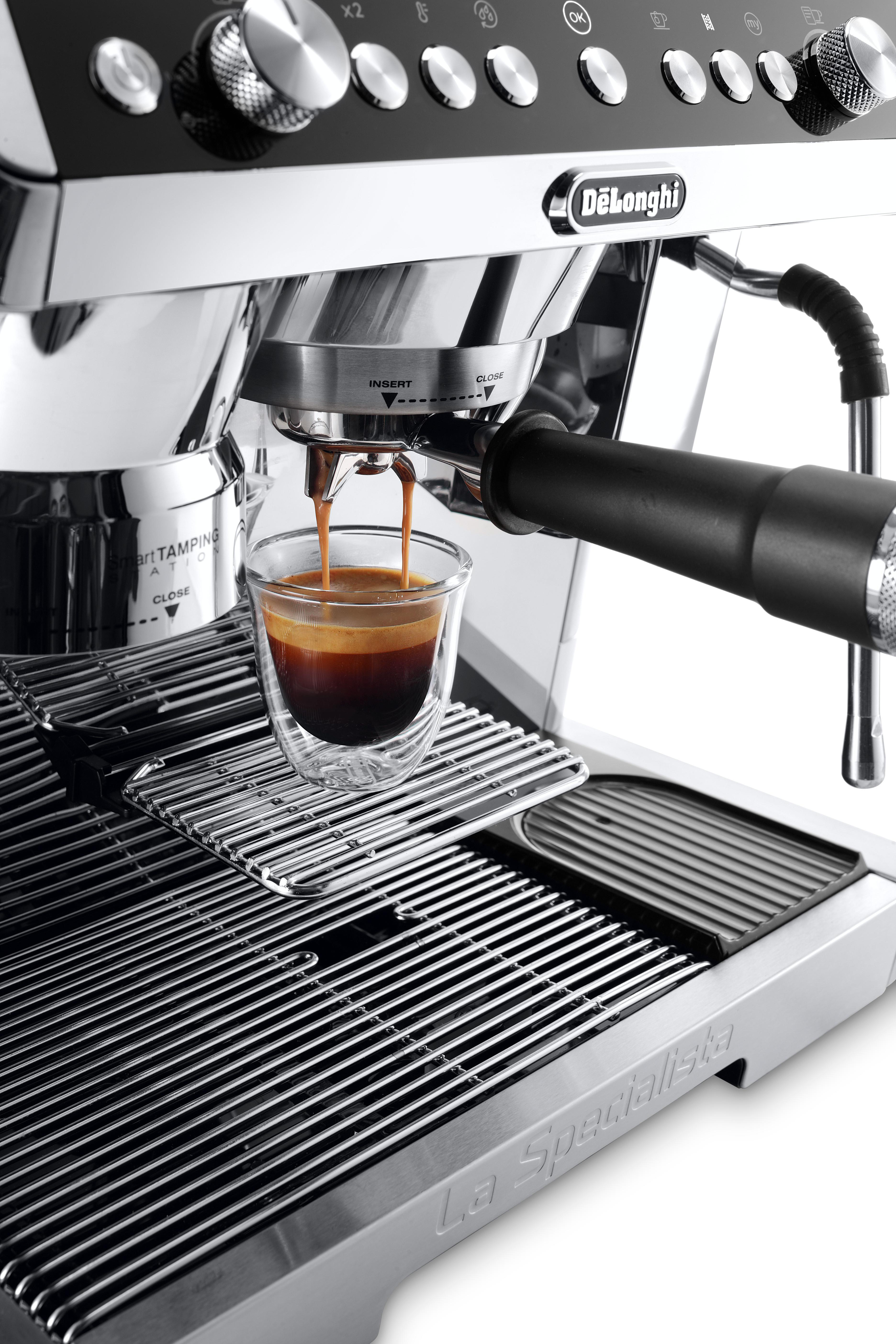 DELONGHI La Specialista Maestro EC9665.M Espressomaschine Silber