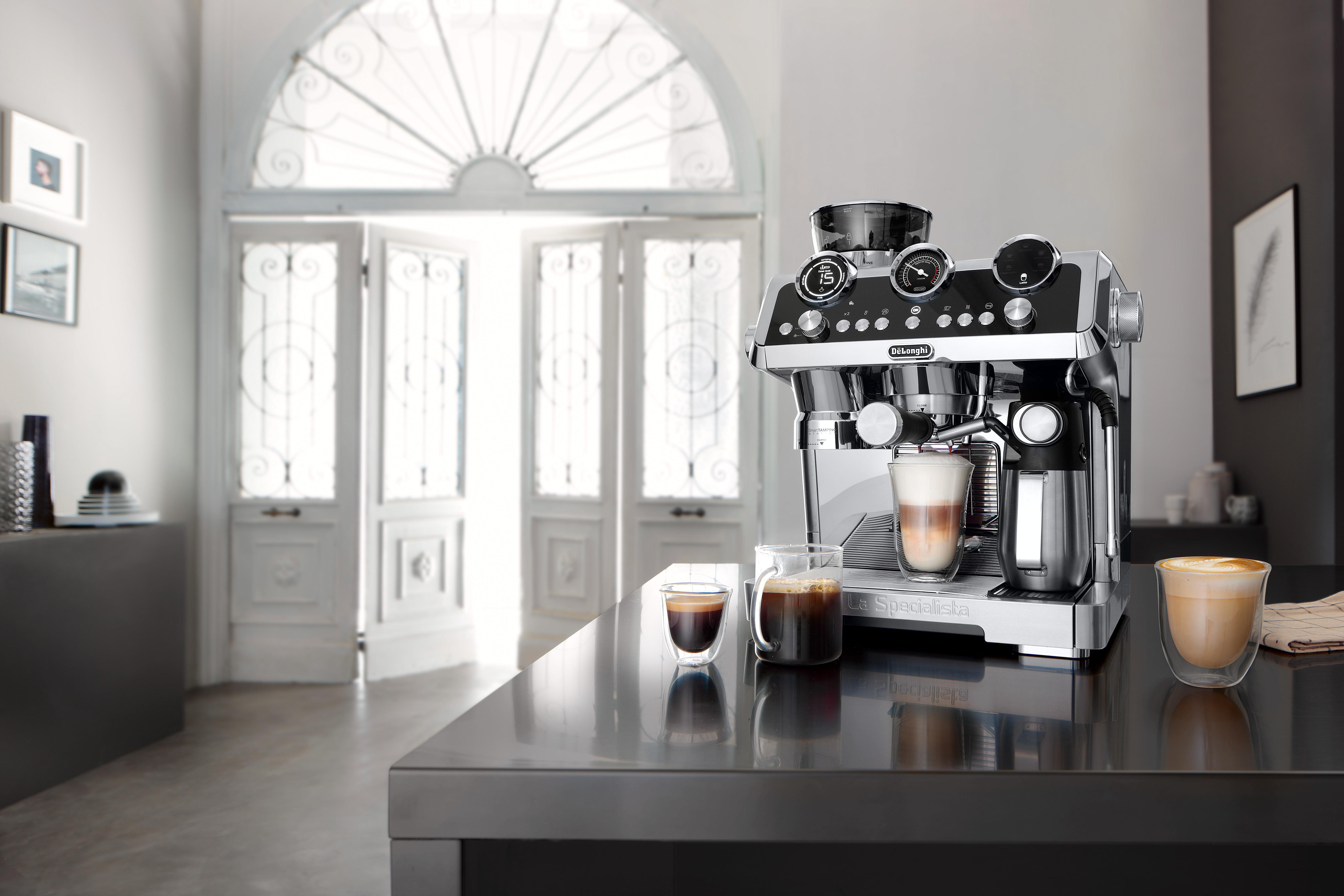 DELONGHI La Specialista Maestro EC9665.M Espressomaschine Silber