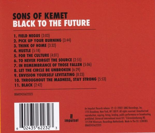 Rückseite eines Albums, Black to the Future. Weißer Text auf rotem Hintergrund.