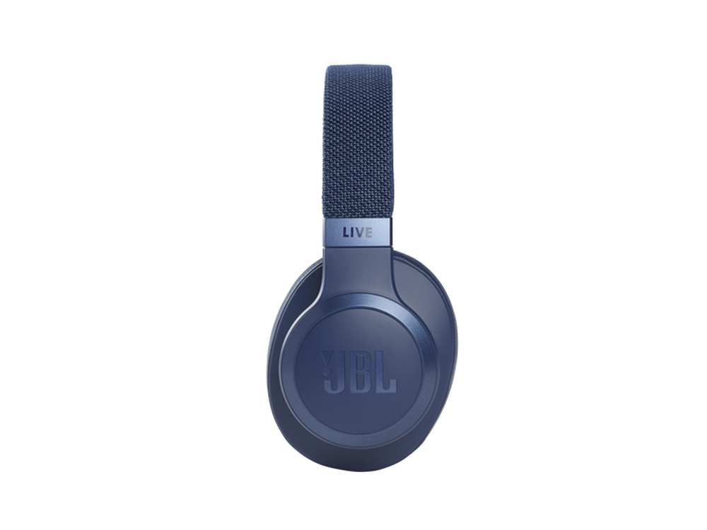 Un par de auriculares JBL azules. La diadema es texturizada y los auriculares tienen forma ovalada.
