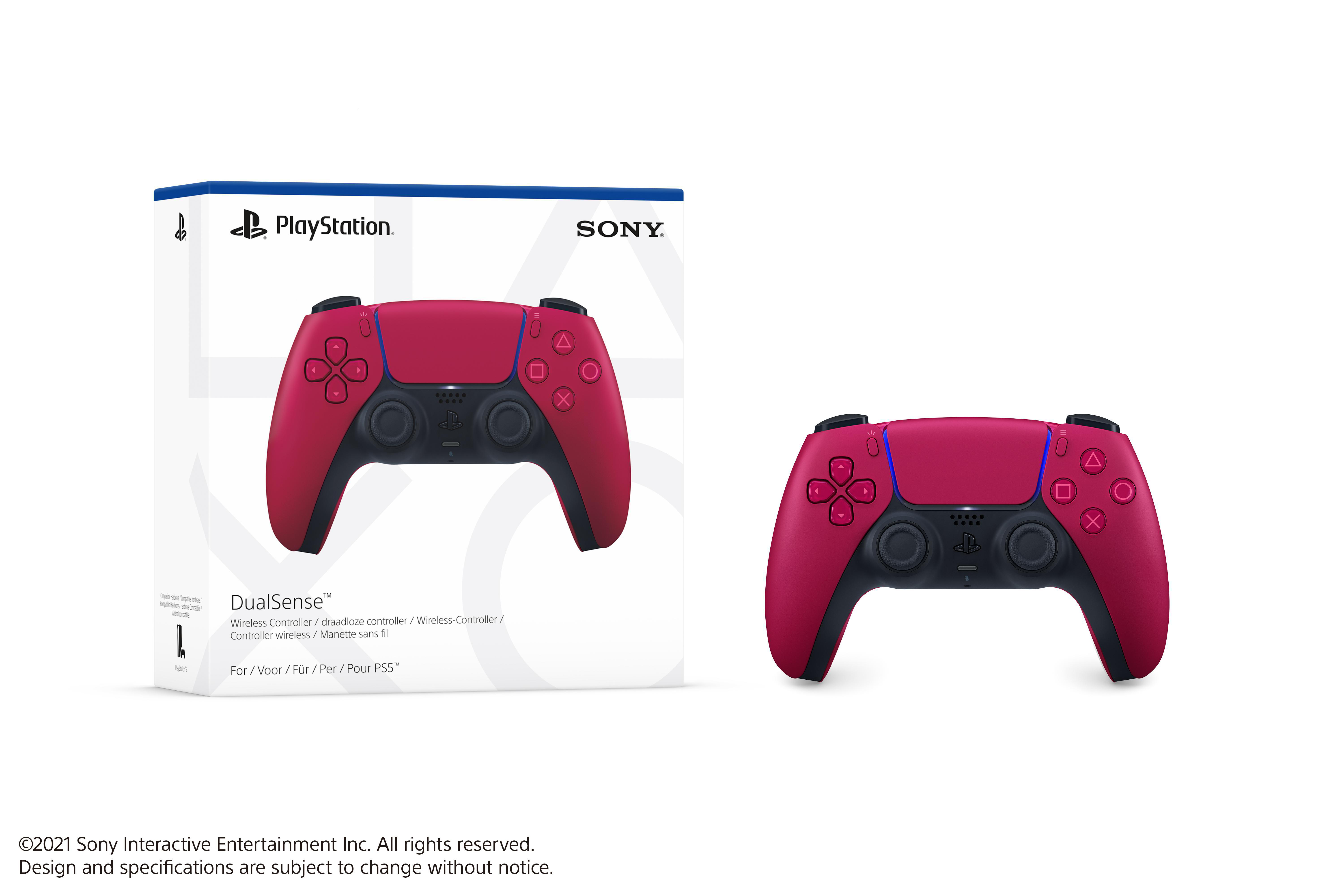 Ein roter DualSense-Controller mit seiner Box. Die Box zeigt das PlayStation-Logo, Produktname und Eigenschaften.