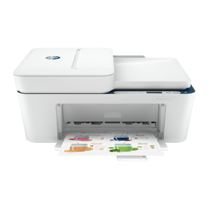 Weißer HP-Drucker, der bunte Smoothie-Rezepte druckt. Offenes Papierfach, blaue Akzente.