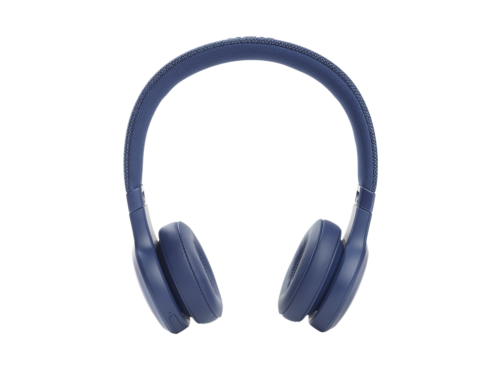 Auriculares azules sobre fondo blanco, vista cenital, diseño simple y limpio.