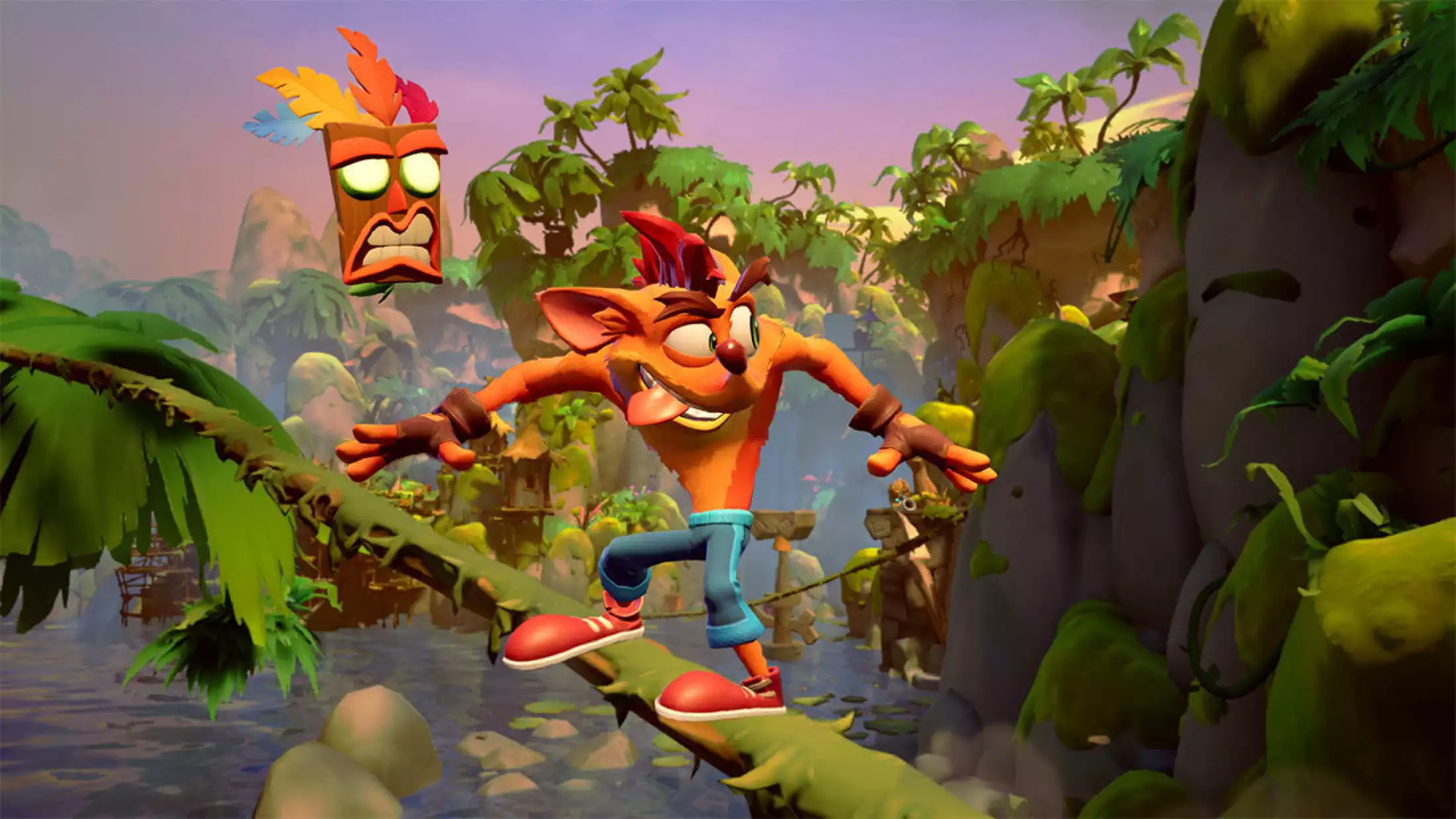Crash Bandicoot sur un pont de rondins dans un environnement semblable à la jungle avec un masque.
