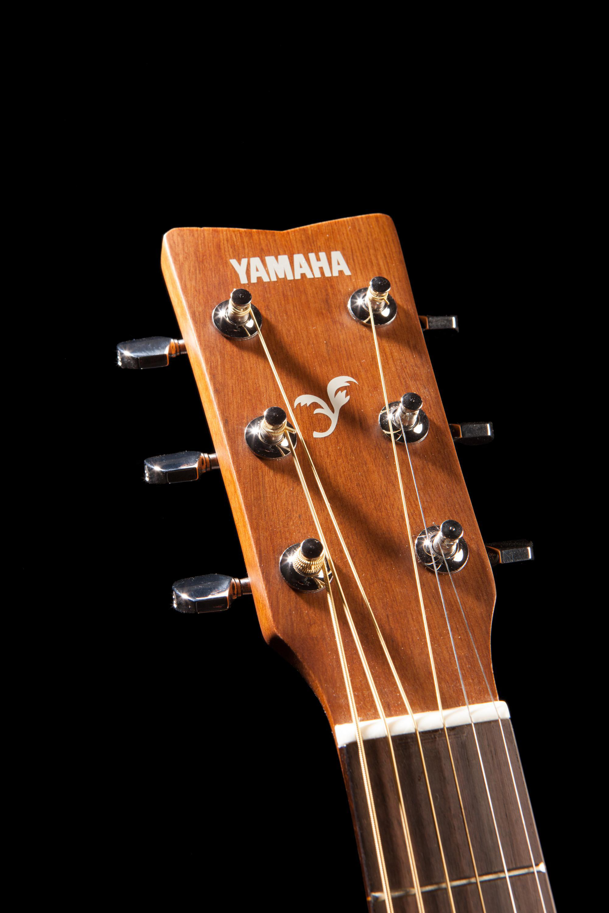 YAMAHA F310 II Akustische Gitarre