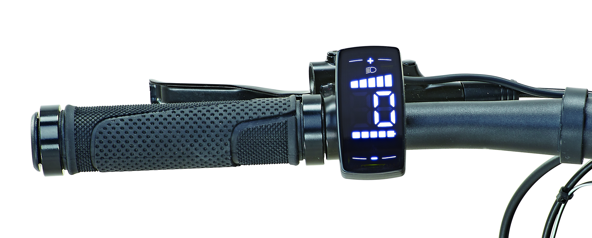 Detail des E-Bike-Lenkers mit Anzeige von Geschwindigkeit und Batteriestand, mit Griff und Bremshebel.