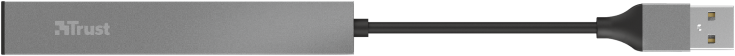 Ezüst USB kulcs fekete kábellel, USB csatlakozóval fekete háttéren.