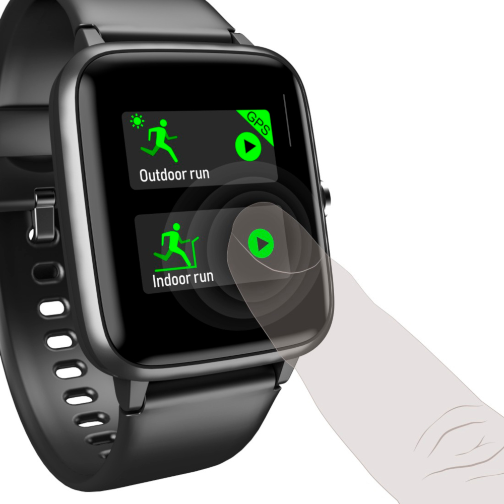 Écran de smartwatch avec options de course, doigt touchant un bouton de lecture.
