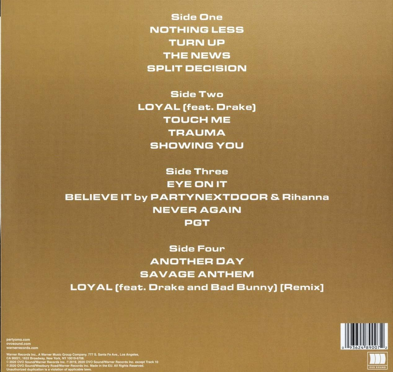 Rückseite eines Albums mit Songtiteln und Credits. Roter Kreis mit Text.