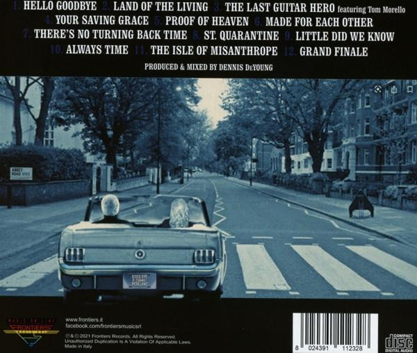 Ein Auto fährt eine Straße entlang. Das Albumcover ist vorne.