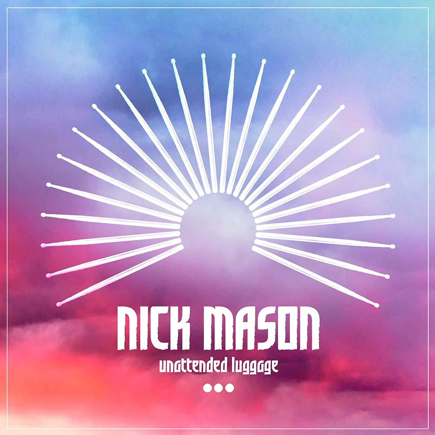 Album borító fehér dobverőkkel, melyek egy központi körből sugároznak. Cím: Nick Mason, unattended luggage.