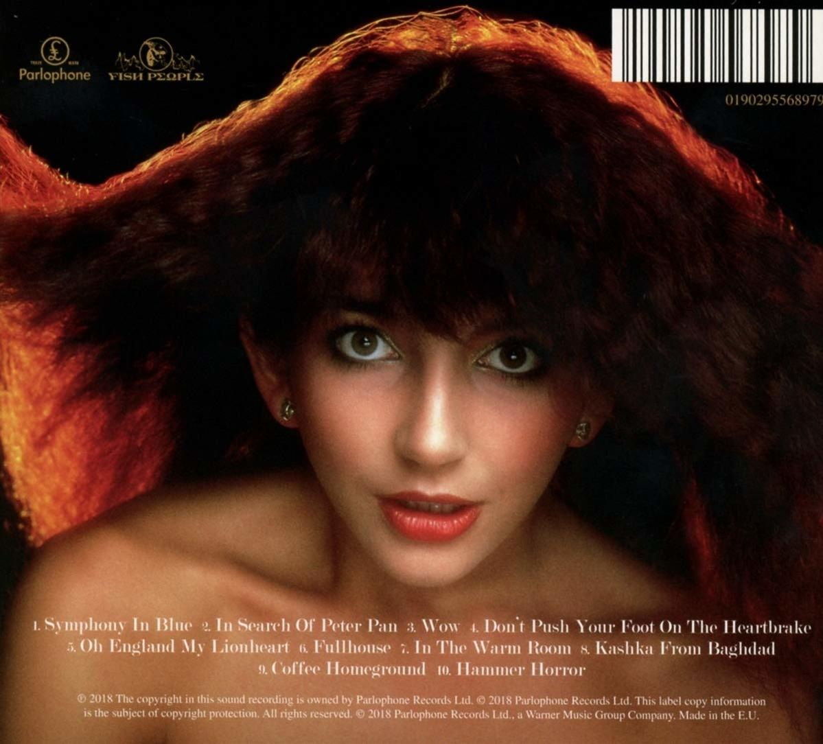 Albumcover mit einer Frau mit dunklen Haaren und rotem Lippenstift. Text und Titelliste im Hintergrund.
